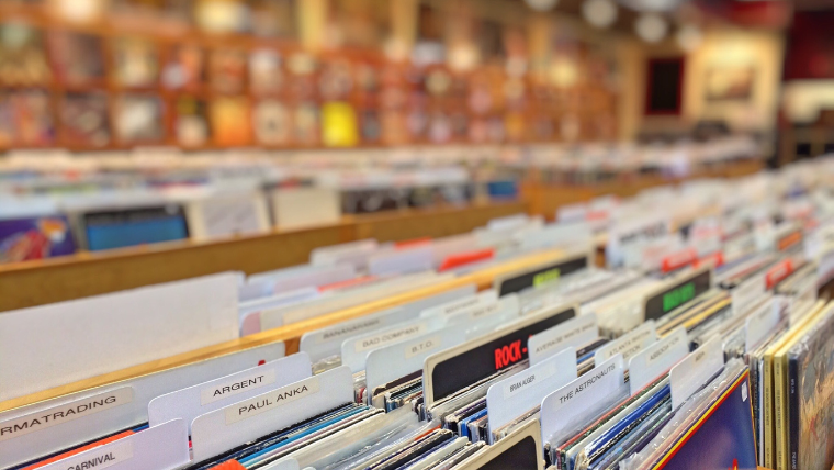 レコードの高価買取が期待できるおすすめの買取業者7選と買取業者の選び方を解説